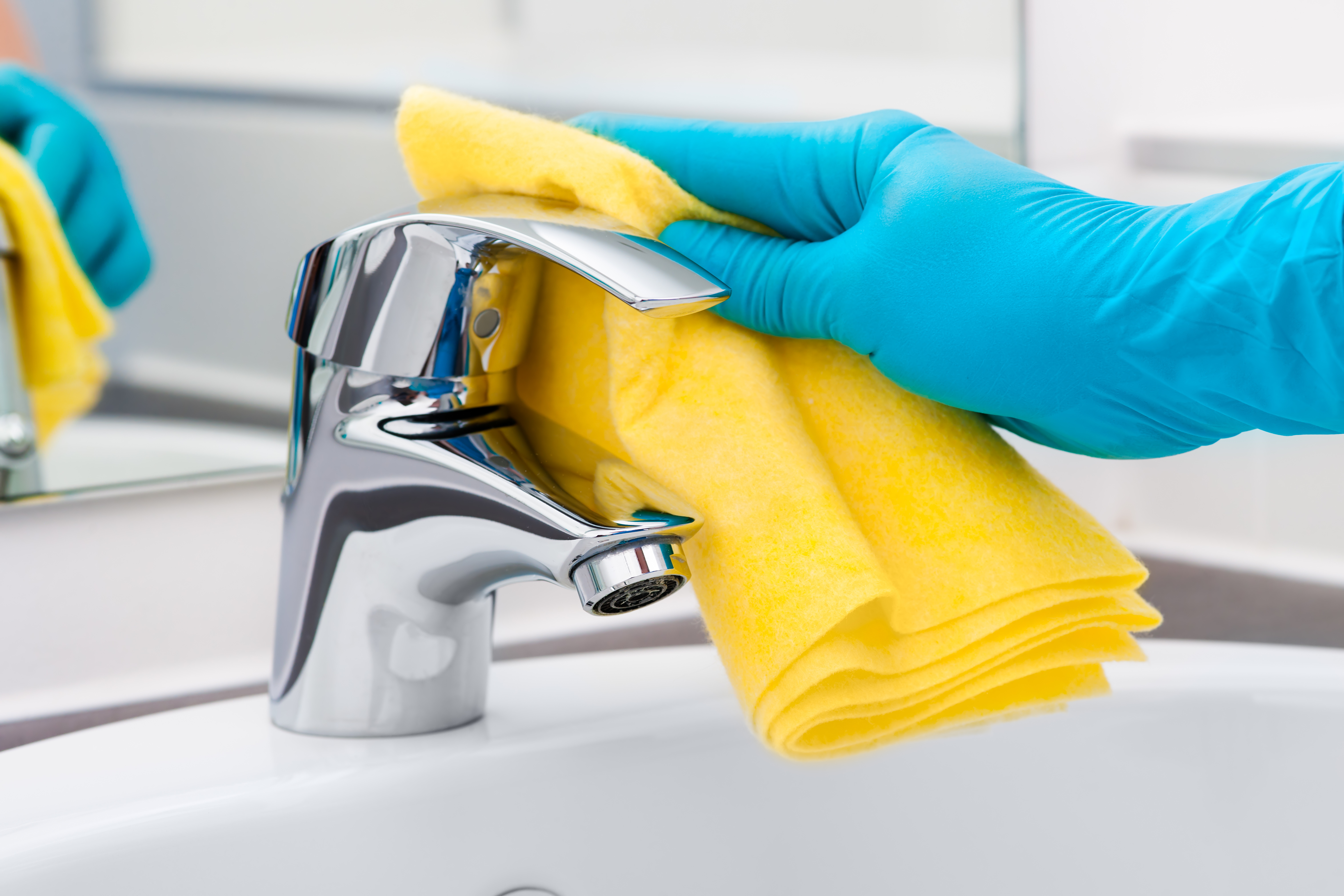 How to Deep Clean & Disinfect Your Bathroom Like a Pro in Columbus Ohio